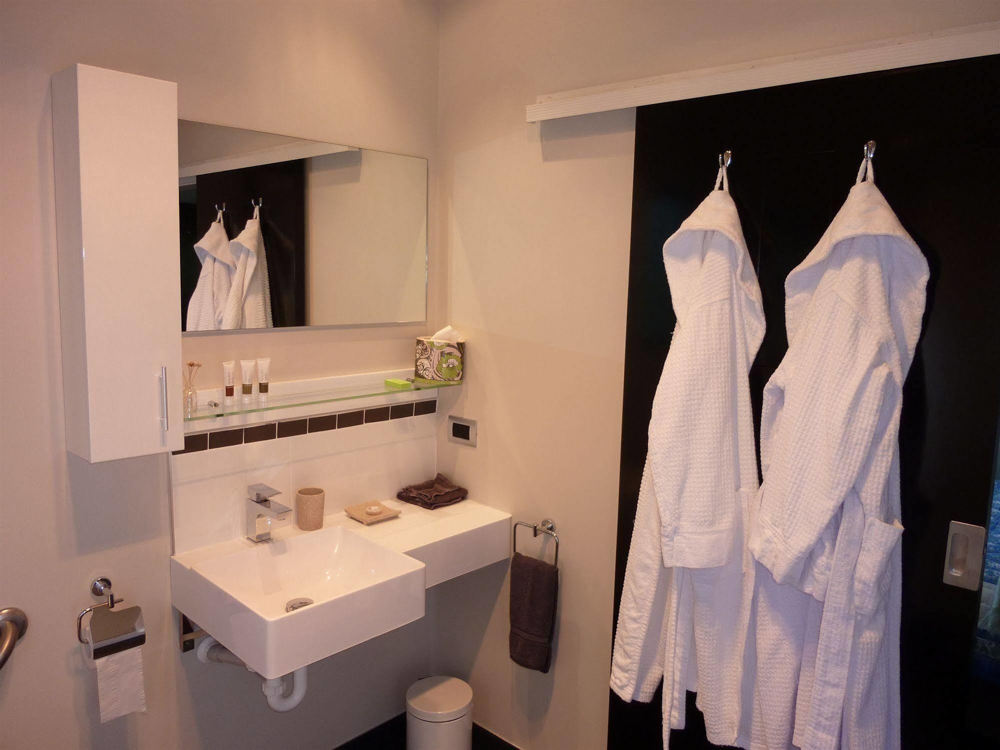 City Lights Boutique Lodge Роторуа Екстер'єр фото